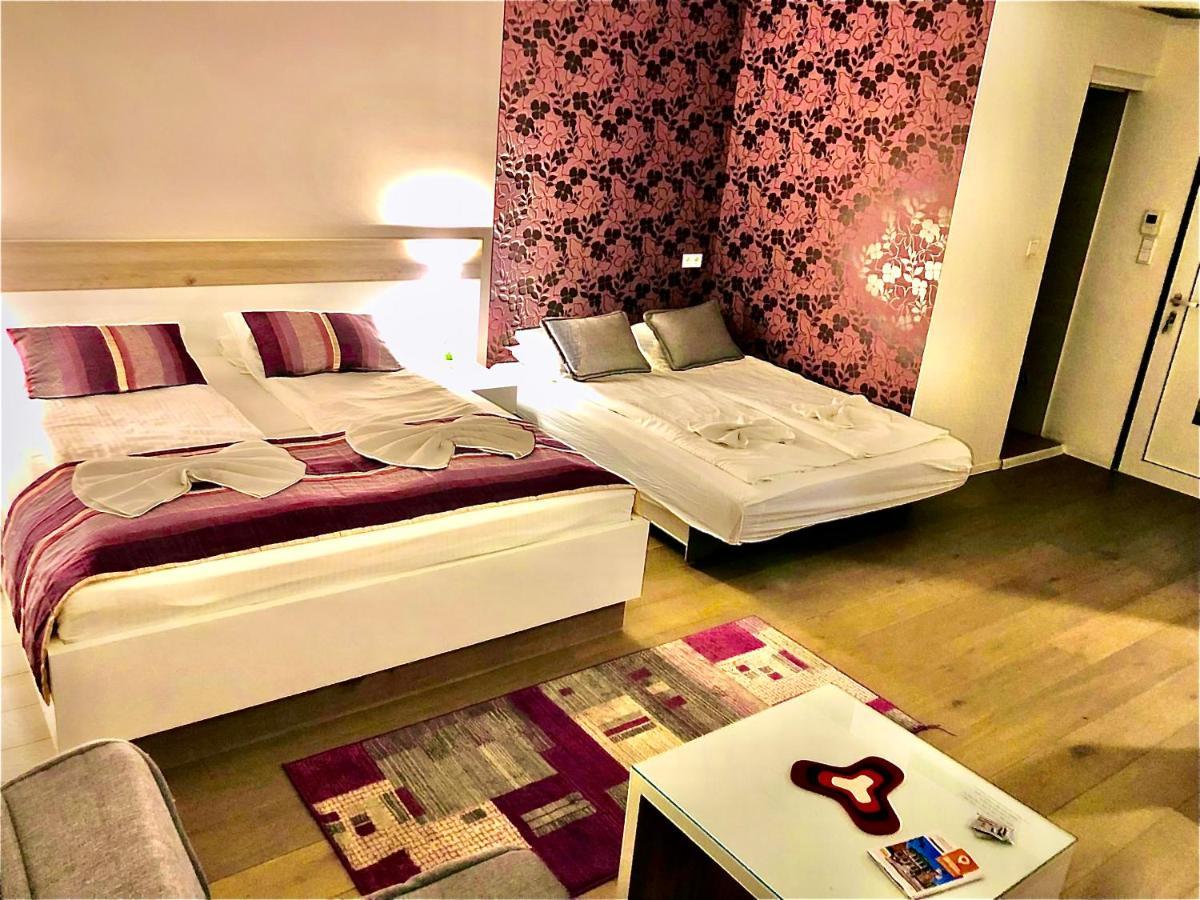 Urban Apartments Strossa Sarajevo Ngoại thất bức ảnh